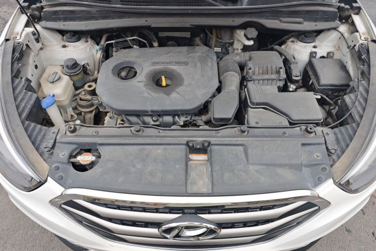 Used Hyundai ix35 2015 2.0L Automatic 2WD Comfort Edition China IV Standard Engine Bay