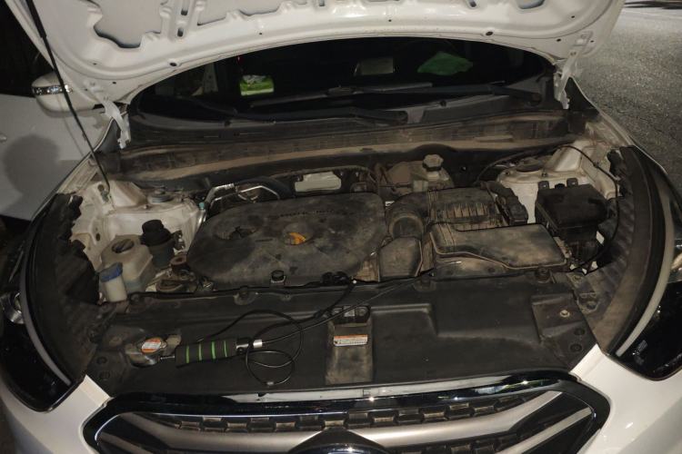Used Hyundai ix35 2015 2.0L Automatic 2WD Comfort Edition China V Standard Engine Bay