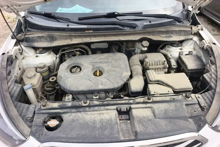 Used Hyundai ix35 2015 2.0L Automatic 2WD Comfort Edition China V Standard Engine Bay