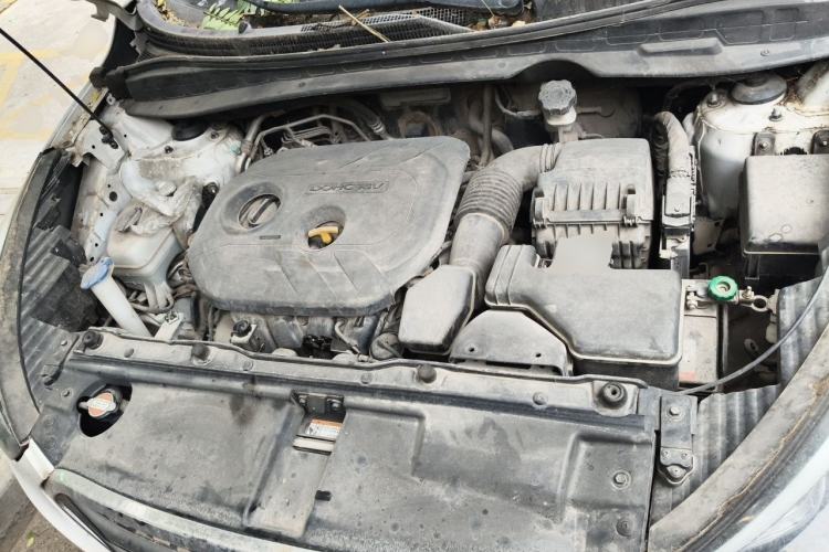 Used Hyundai ix35 2015 2.0L Automatic 2WD Smart Type China IV Engine Bay