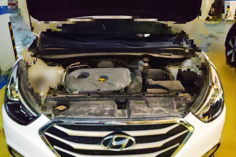 Used Hyundai ix35 2015 2.0L Automatic 2WD Smart Version China V Standard Engine Bay