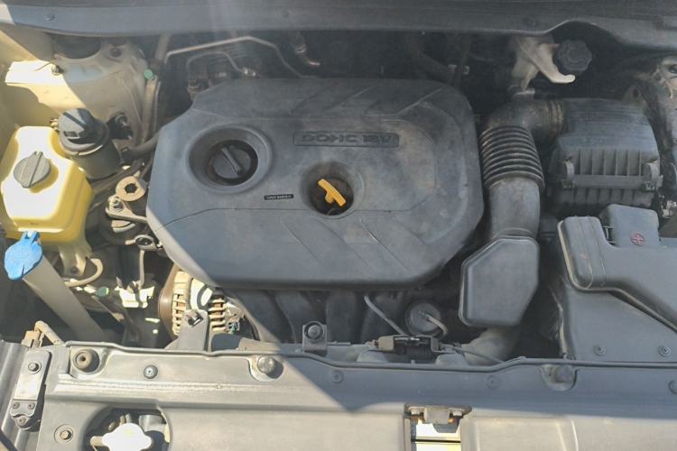 Used Hyundai ix35 2015 2.0L Automatic 2WD Smart Type China IV Engine Bay