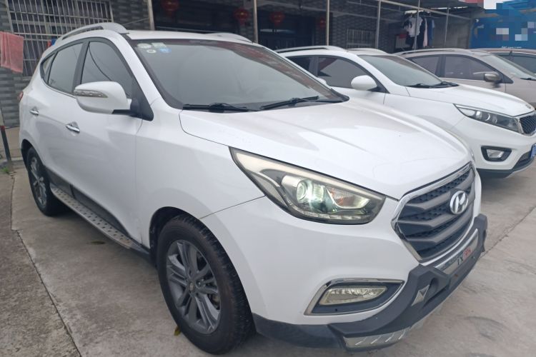 Used Hyundai ix35 2015 2.0L Automatic 2WD Smart Version China V Standard Exterior 1