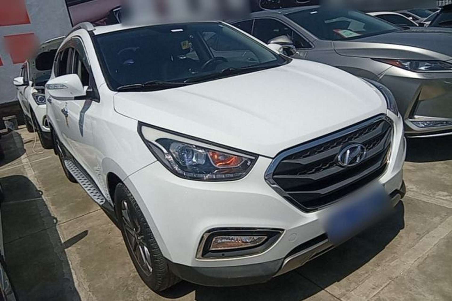 Used Hyundai ix35 2015 2.0L Automatic 2WD Smart Type China IV Exterior 1