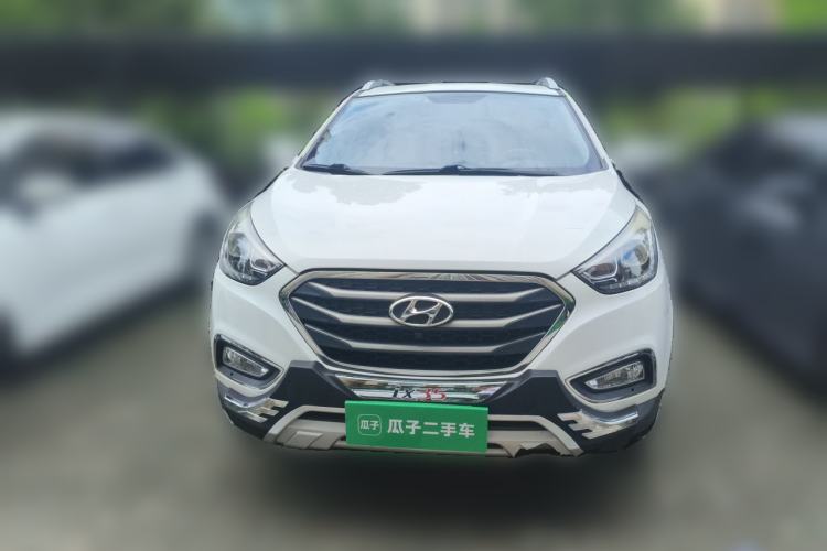 Used Hyundai ix35 2015 2.0L Automatic 2WD Smart Version China V Standard Exterior 1