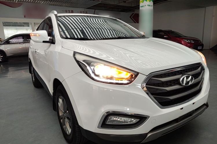 Used Hyundai ix35 2015 2.0L Manual Two-Wheel Drive Comfort Version China V Standard Exterior 1