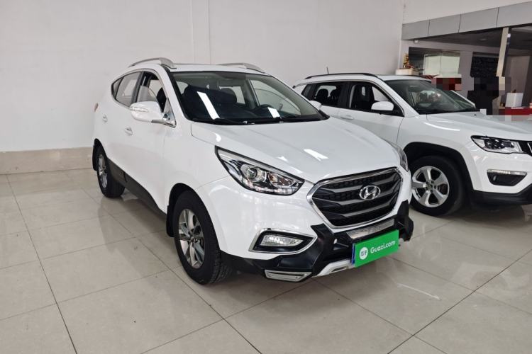 Used Hyundai ix35 2015 2.0L Automatic 2WD Smart Type China IV Exterior 1
