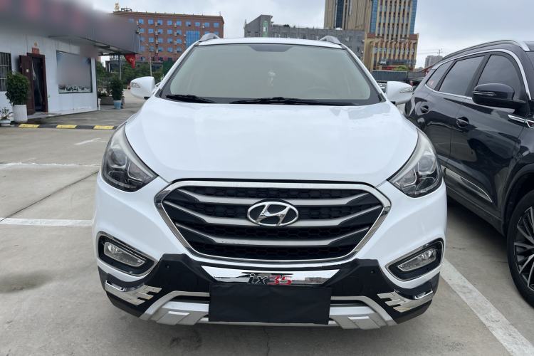 Used Hyundai ix35 2015 2.0L Automatic 2WD Smart Type China IV Exterior 1