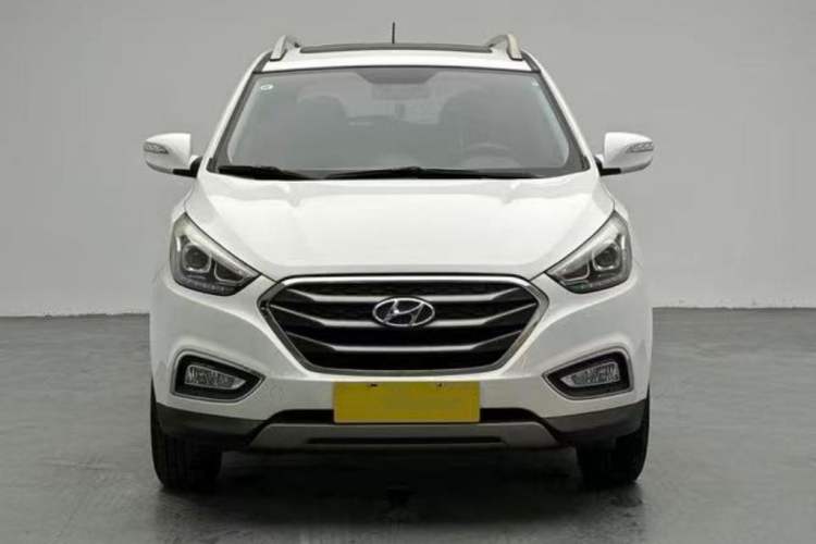 Used Hyundai ix35 2015 2.0L Automatic 2WD Comfort Edition China IV Standard Exterior 1