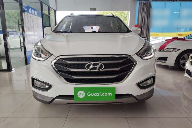 Used Hyundai ix35 2015 2.0L Manual Two-Wheel Drive Comfort Version China IV Standard Exterior 1