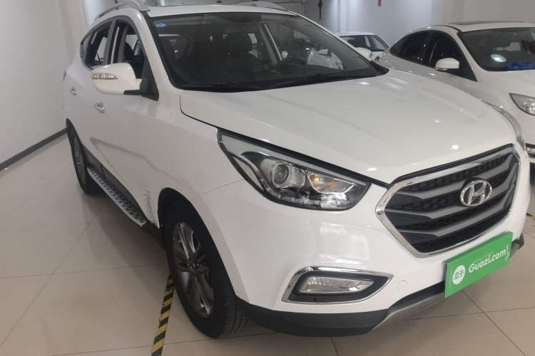 Used Hyundai ix35 2015 2.0L Automatic 2WD Smart Version China V Standard Exterior 1