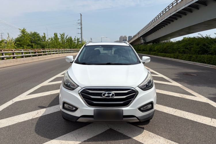 Used Hyundai ix35 2015 2.0L Automatic 2WD Smart Type China IV Exterior 1