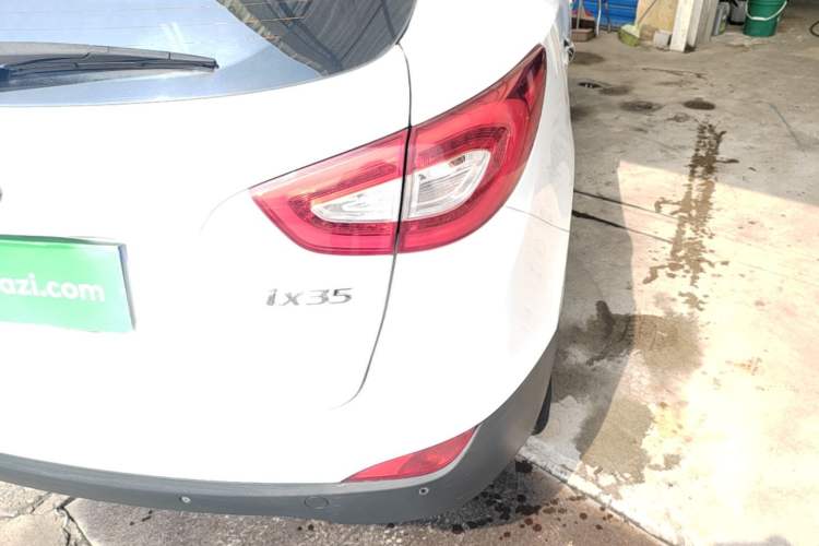 Used Hyundai ix35 2015 2.0L Automatic 2WD Smart Version China V Standard Exterior 1