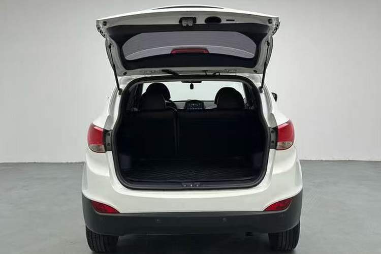 Used Hyundai ix35 2015 2.0L Automatic 2WD Comfort Edition China IV Standard Exterior 11