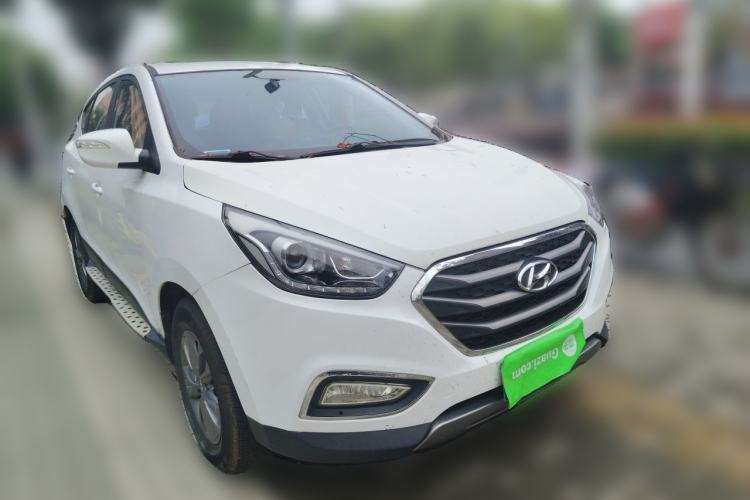 Used Hyundai ix35 2015 2.0L Automatic 2WD Comfort Edition China V Standard Exterior 2