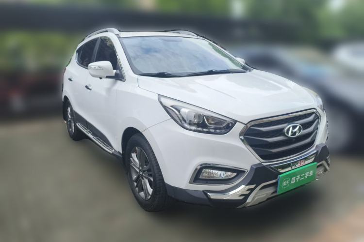 Used Hyundai ix35 2015 2.0L Automatic 2WD Smart Version China V Standard Exterior 2