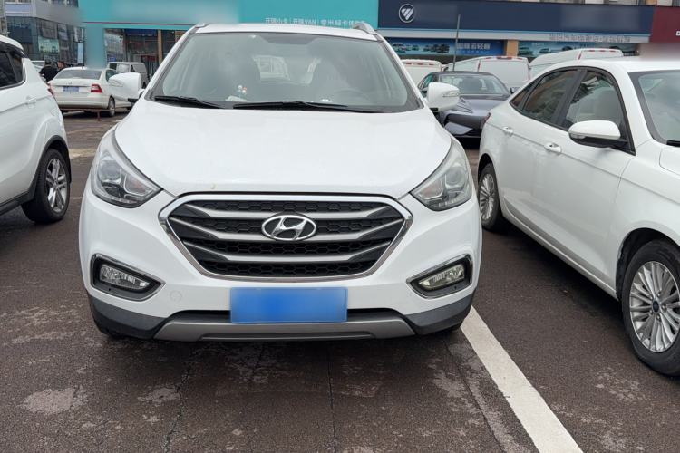 Used Hyundai ix35 2015 2.0L Automatic 2WD Smart Type China IV Exterior 2