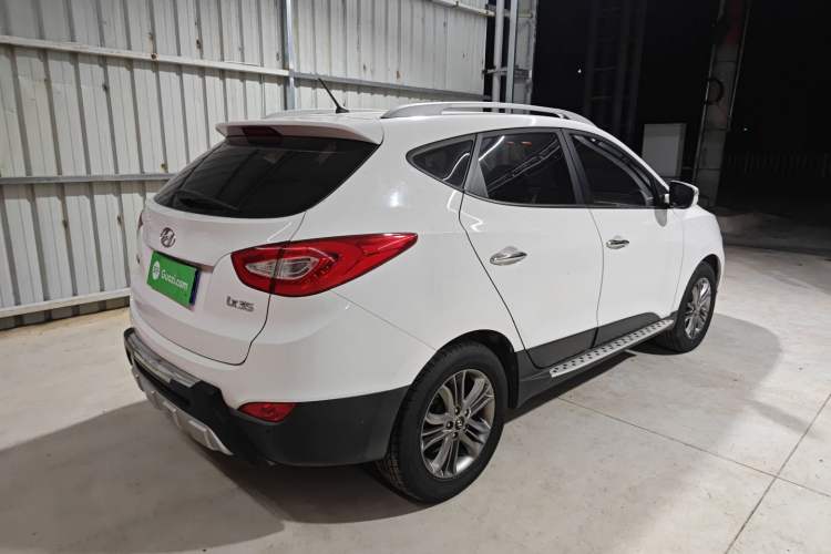 Used Hyundai ix35 2015 2.0L Automatic 2WD Smart Type China IV Exterior 2