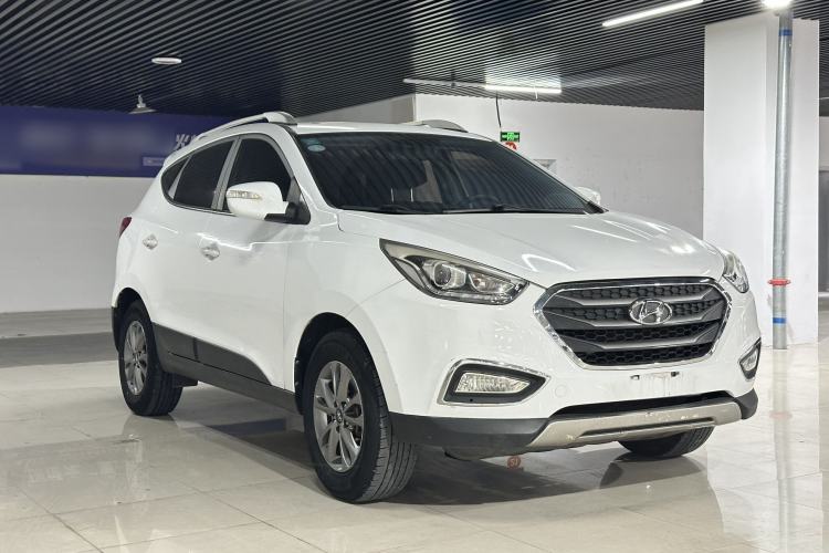 Used Hyundai ix35 2015 2.0L Automatic 2WD Comfort Edition China V Standard Exterior 2