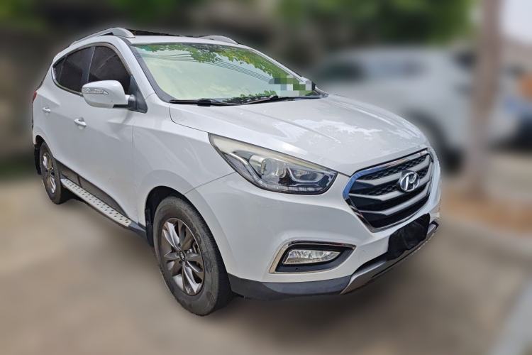 Used Hyundai ix35 2015 2.0L Automatic 2WD Comfort Edition China V Standard Exterior 2