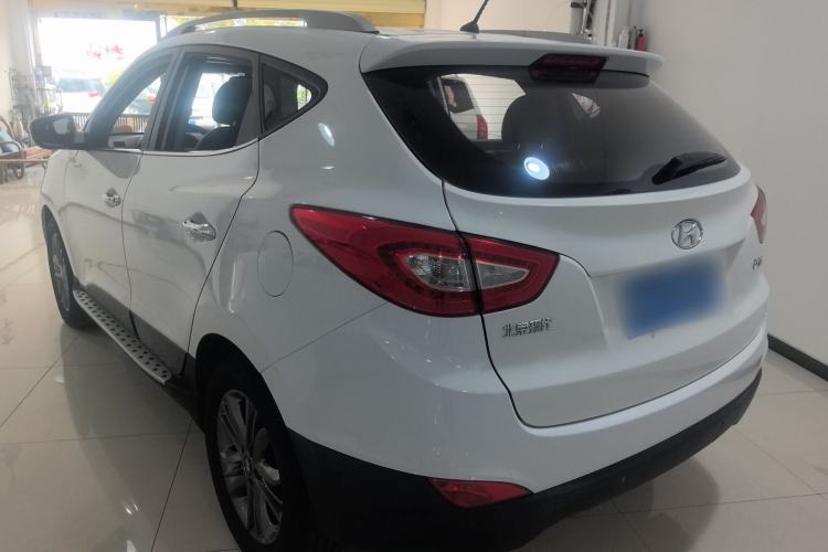 Used Hyundai ix35 2015 2.0L Automatic 2WD Smart Version China V Standard Exterior 2