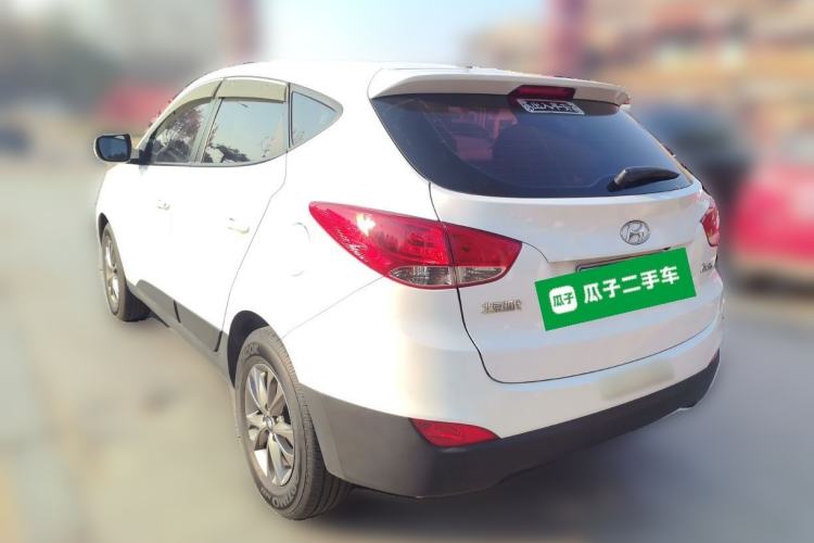 Used Hyundai ix35 2015 2.0L Manual Two-Wheel Drive Comfort Version China V Standard Exterior 3