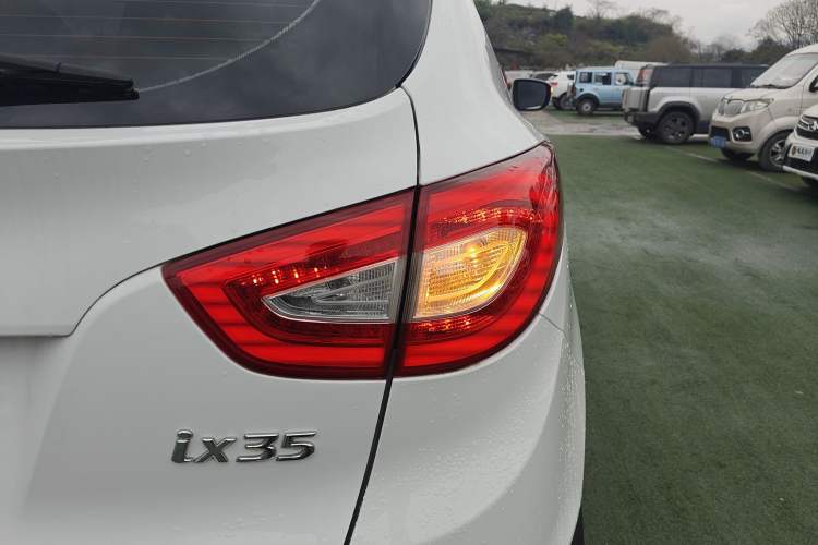 Used Hyundai ix35 2015 2.0L Automatic 2WD Smart Type China IV Exterior 3