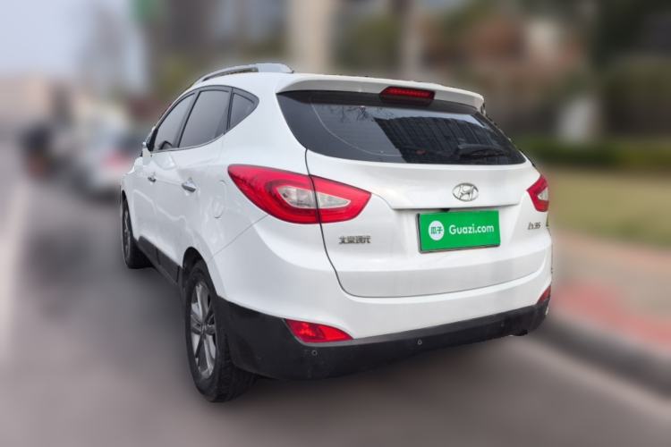 Used Hyundai ix35 2015 2.0L Automatic 2WD Smart Version China V Standard Exterior 3