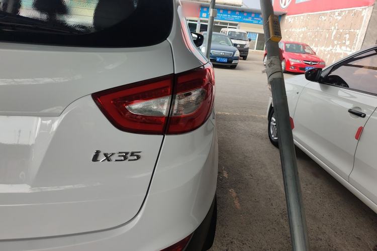 Used Hyundai ix35 2015 2.0L Automatic 2WD Smart Type China IV Exterior 3