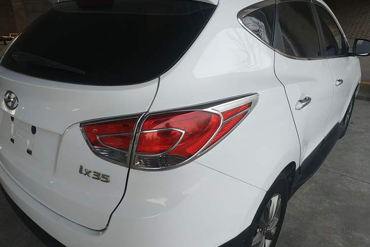 Used Hyundai ix35 2015 2.0L Automatic 2WD Comfort Edition China V Standard Exterior 3