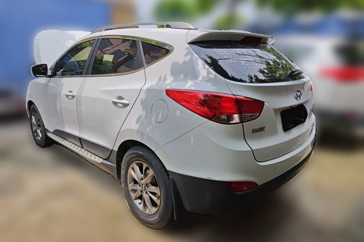 Used Hyundai ix35 2015 2.0L Automatic 2WD Comfort Edition China V Standard Exterior 3