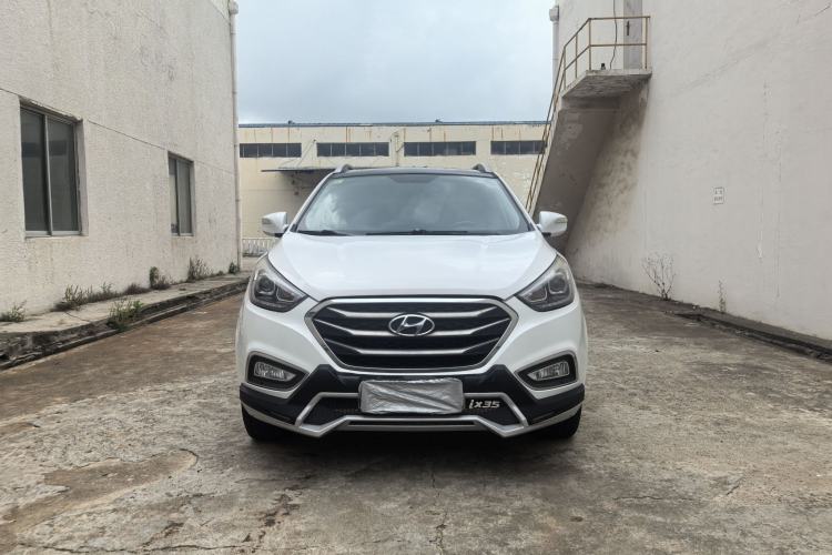 Used Hyundai ix35 2015 2.0L Automatic 2WD Smart Type China IV Exterior 3