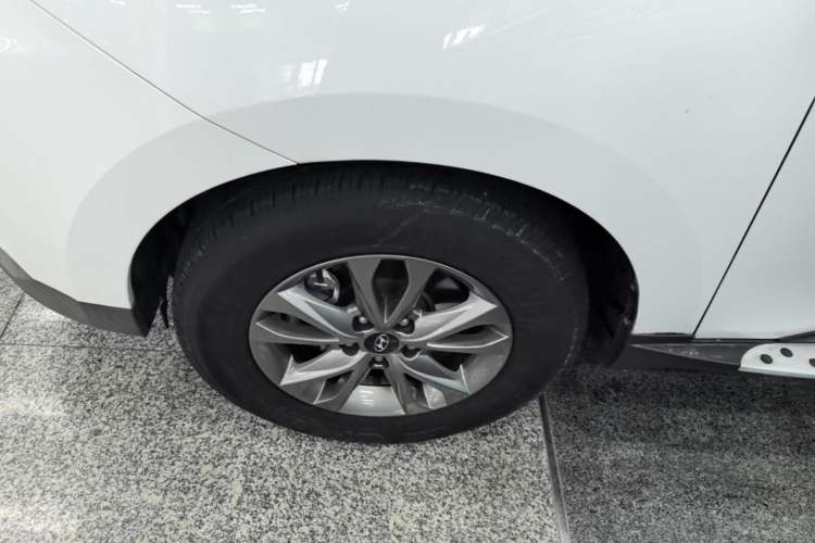 Used Hyundai ix35 2015 2.0L Automatic 2WD Comfort Edition China V Standard Exterior 4