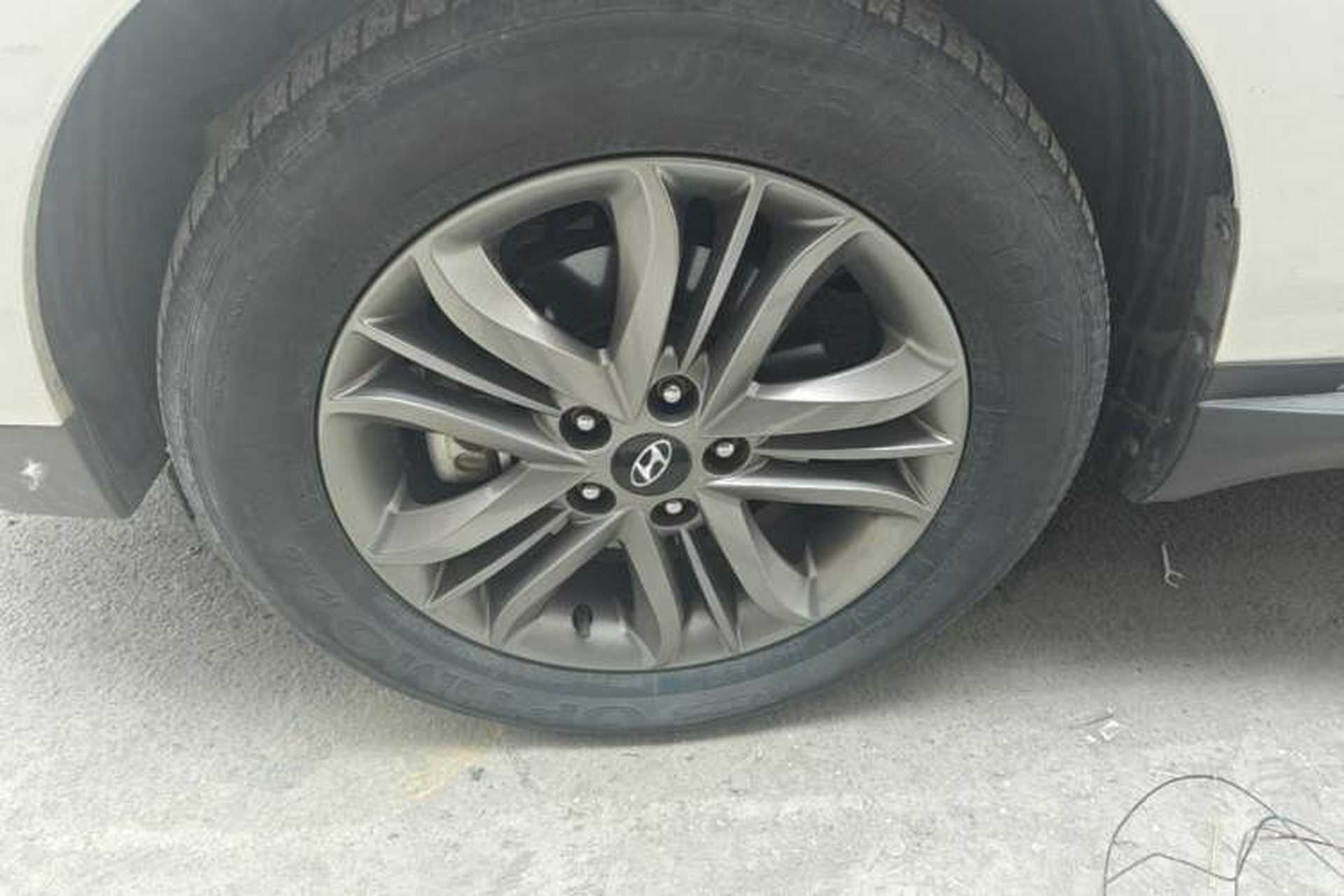 Used Hyundai ix35 2015 2.0L Automatic 2WD Smart Version China V Standard Exterior 4
