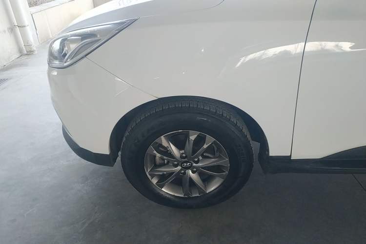 Used Hyundai ix35 2015 2.0L Automatic 2WD Comfort Edition China V Standard Exterior 4