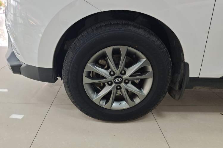 Used Hyundai ix35 2015 2.0L Automatic 2WD Smart Type China IV Exterior 4
