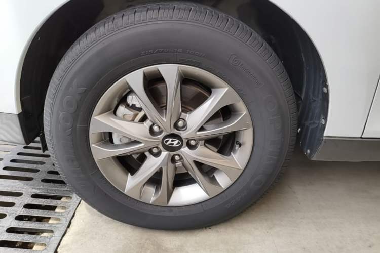 Used Hyundai ix35 2015 2.0L Automatic 2WD Comfort Edition China IV Standard Exterior 4
