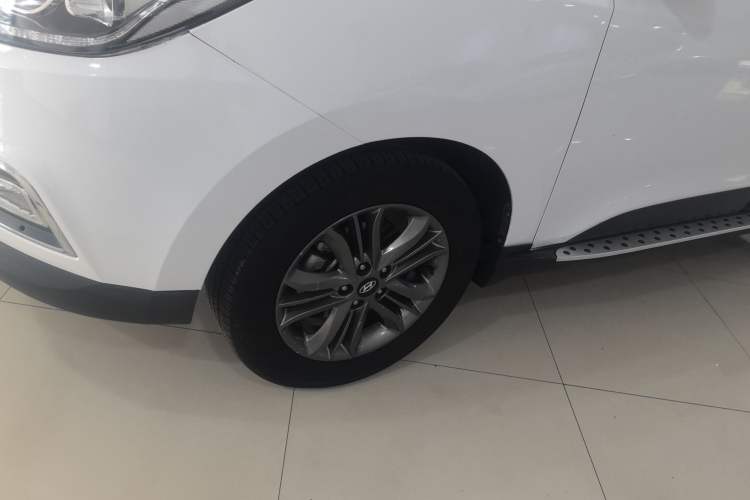 Used Hyundai ix35 2015 2.0L Automatic 2WD Smart Version China V Standard Exterior 4