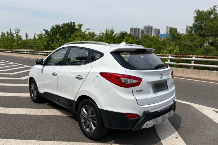Used Hyundai ix35 2015 2.0L Automatic 2WD Smart Type China IV Exterior 4