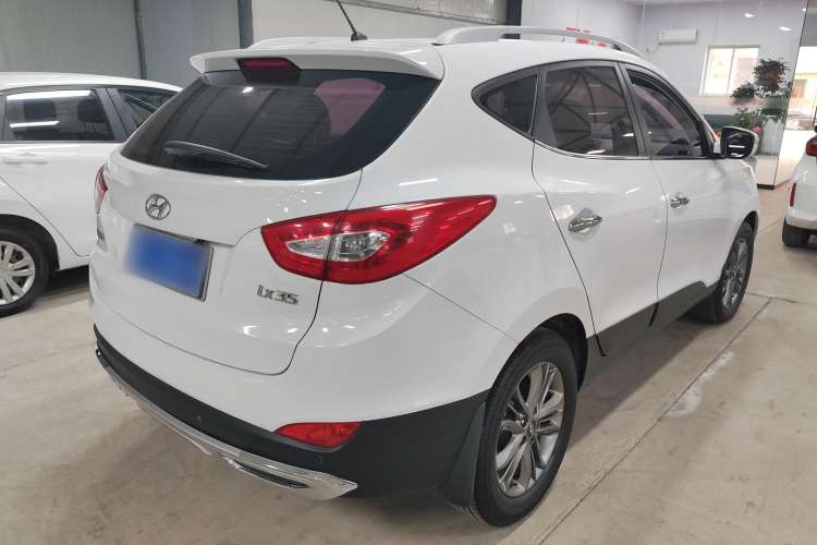 Used Hyundai ix35 2015 2.0L Automatic 2WD Smart Version China V Standard Exterior 5