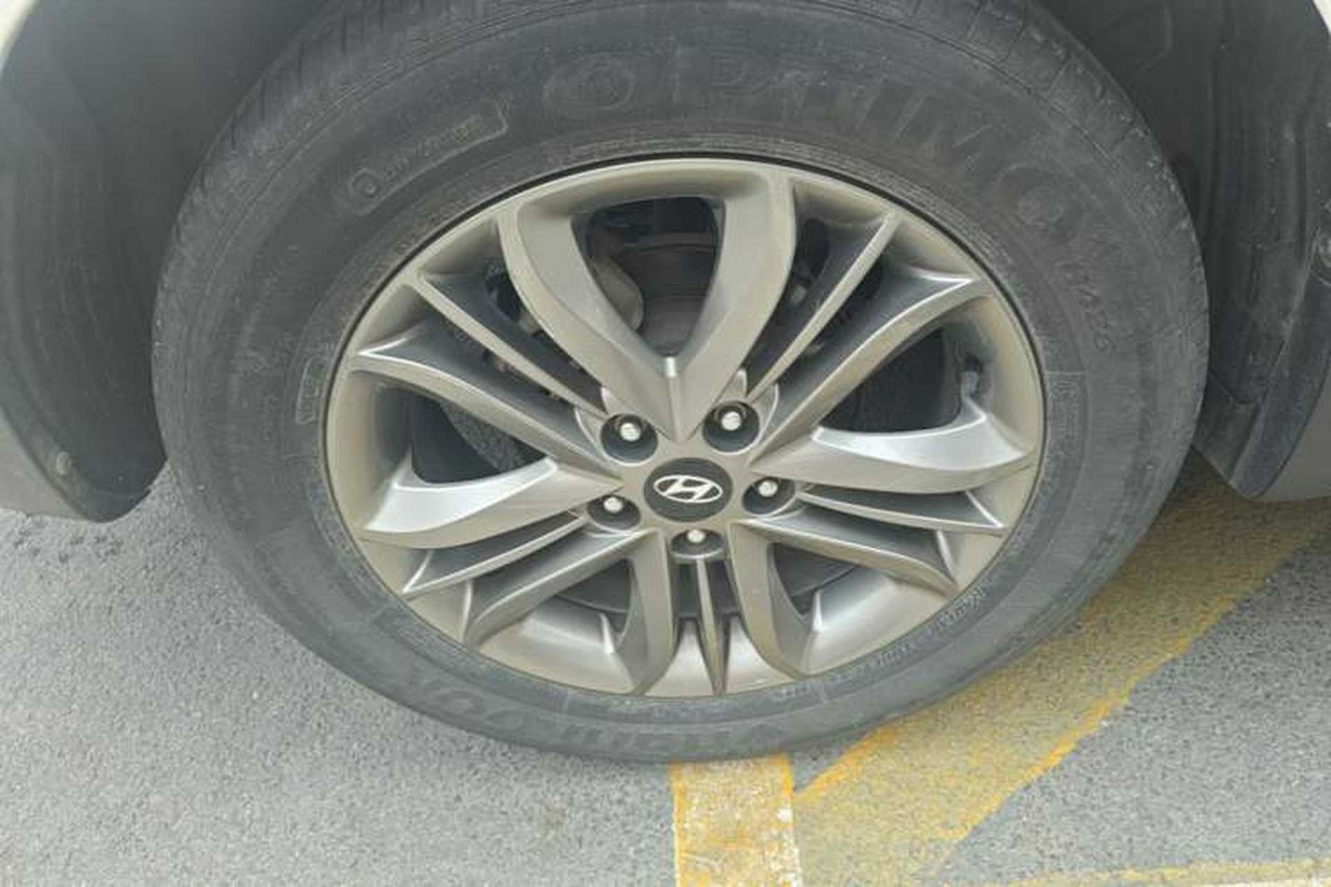 Used Hyundai ix35 2015 2.0L Automatic 2WD Smart Version China V Standard Exterior 5