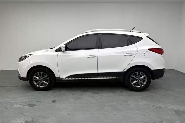 Used Hyundai ix35 2015 2.0L Automatic 2WD Comfort Edition China IV Standard Exterior 6