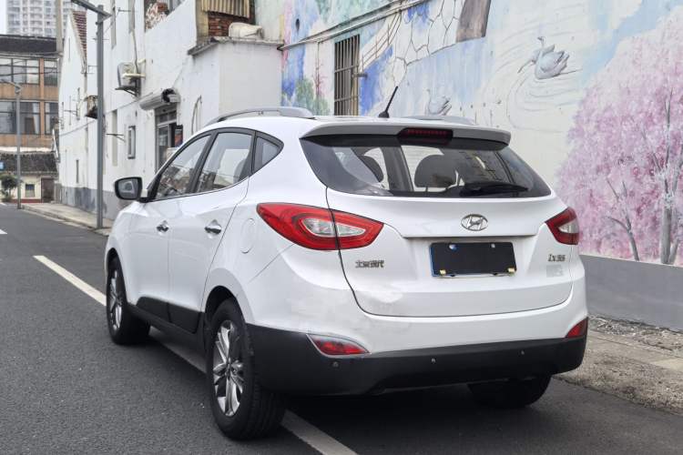 Used Hyundai ix35 2015 2.0L Automatic 2WD Smart Version China V Standard Exterior 6
