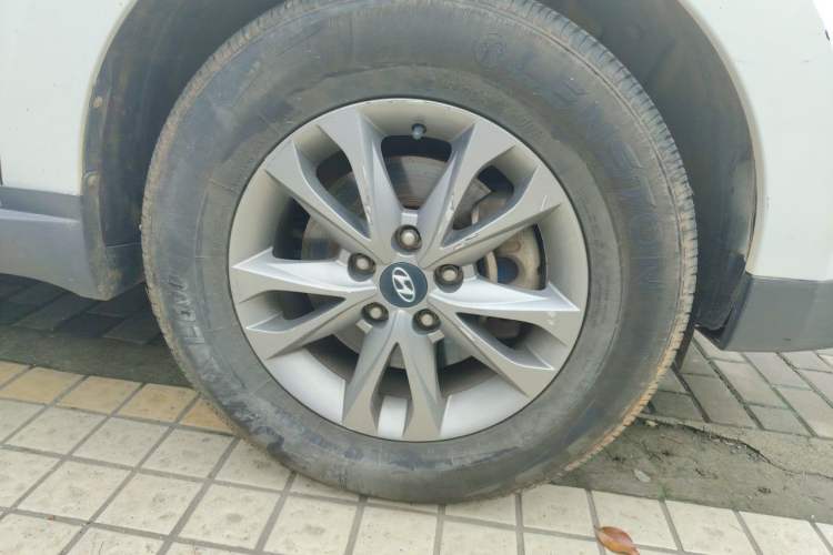 Used Hyundai ix35 2015 2.0L Automatic 2WD Comfort Edition China V Standard Exterior 7