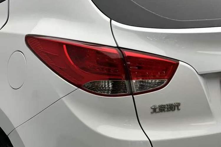 Used Hyundai ix35 2015 2.0L Automatic 2WD Comfort Edition China IV Standard Exterior 8