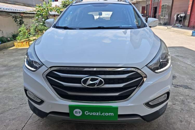Used Hyundai ix35 2015 2.0L Automatic 2WD Smart Type China IV Front