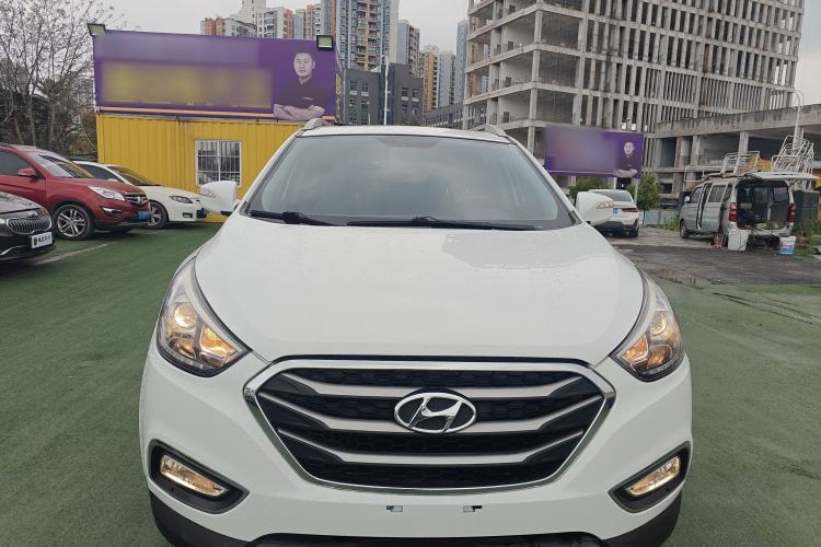 Used Hyundai ix35 2015 2.0L Automatic 2WD Smart Type China IV Front