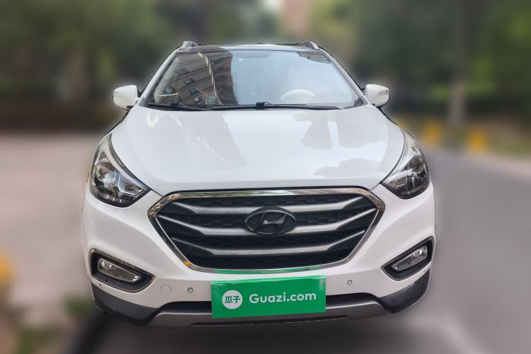 Used Hyundai ix35 2015 2.0L Automatic Two-Wheel Drive Leading Trim China IV Standard Front