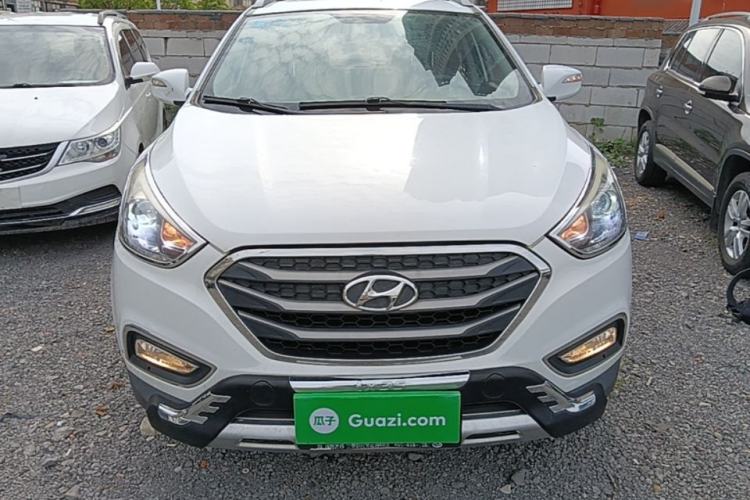 Used Hyundai ix35 2015 2.0L Automatic 2WD Smart Type China IV Front