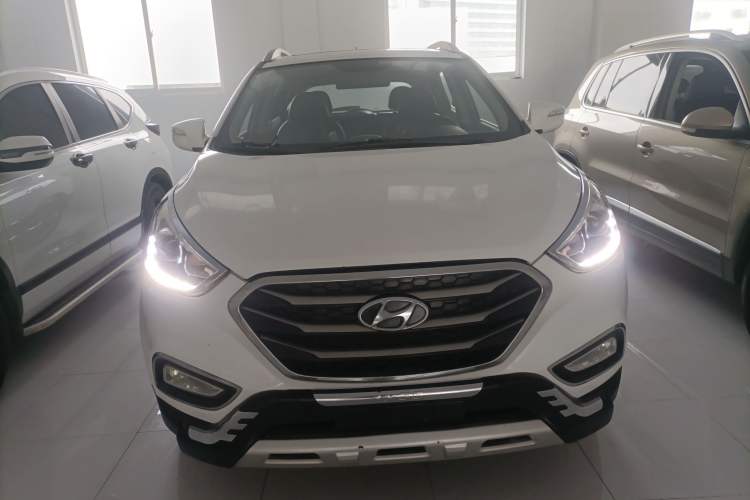 Used Hyundai ix35 2015 2.0L Automatic 2WD Smart Type China IV Front